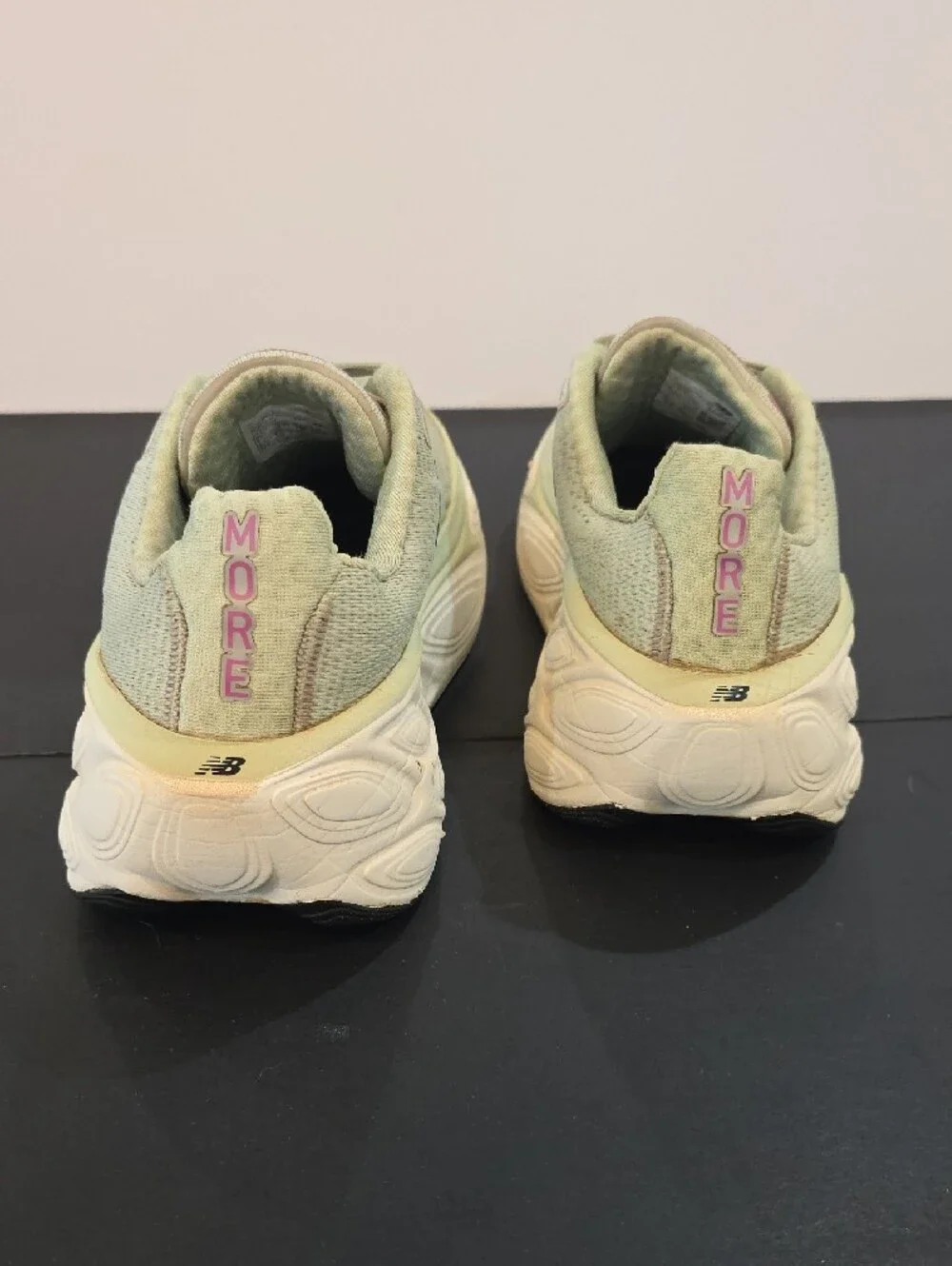 New Balance great pale